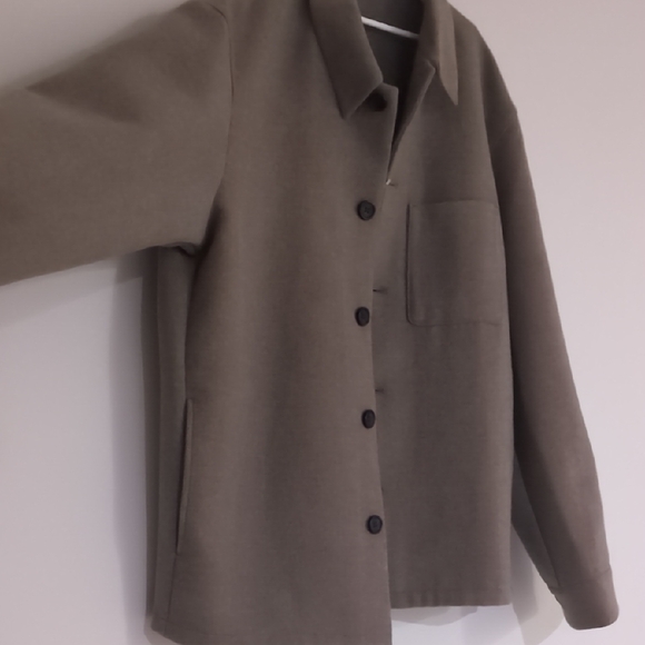 Uniqlo Women's Brown Blazer - Picture 2 of 3